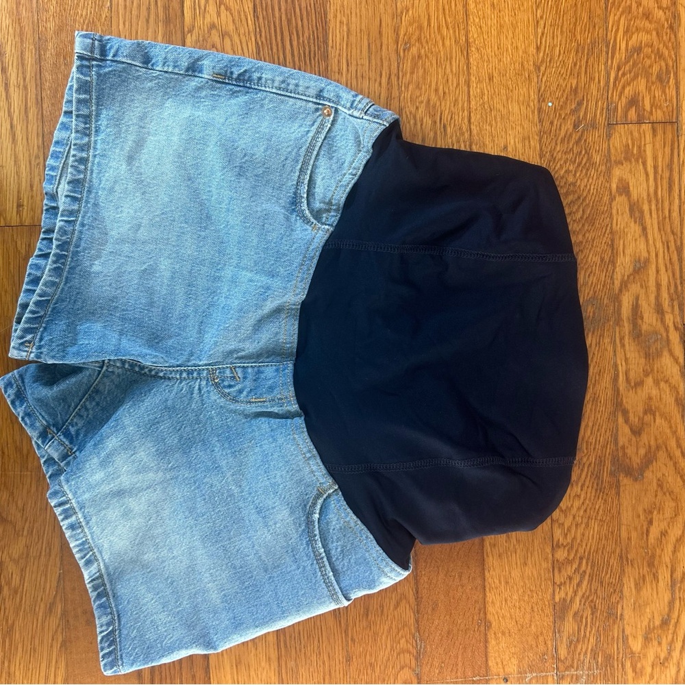 Isabel Maternity by Ingrid & Isabel Black Midi shorts size 2